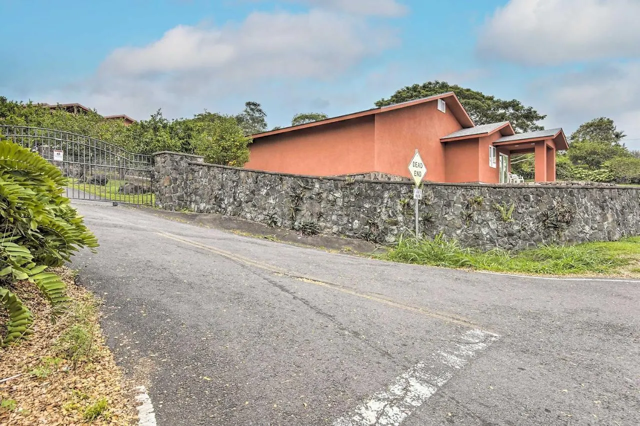 Cozy Kailua-Kona Escape Near Pristine Beaches アパート