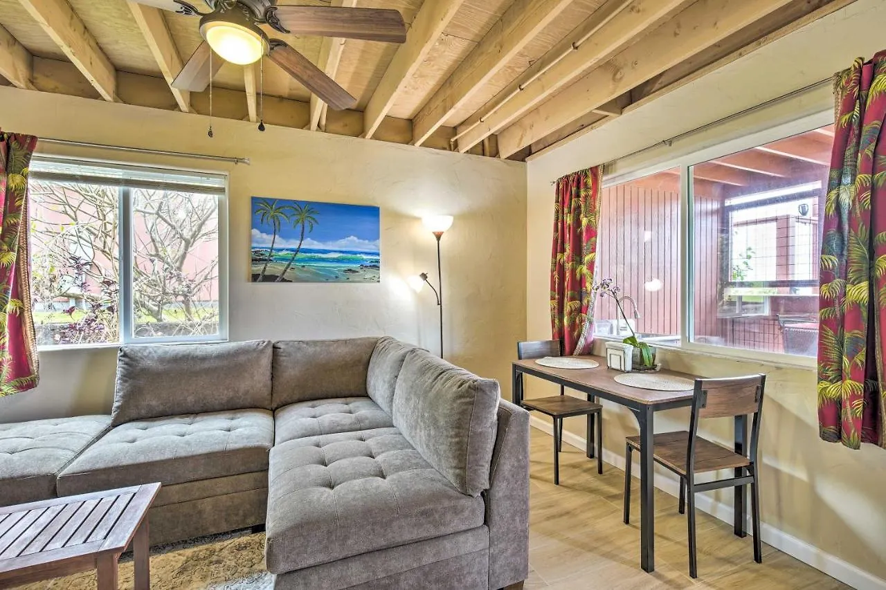 Cozy Kailua-Kona Escape Near Pristine Beaches