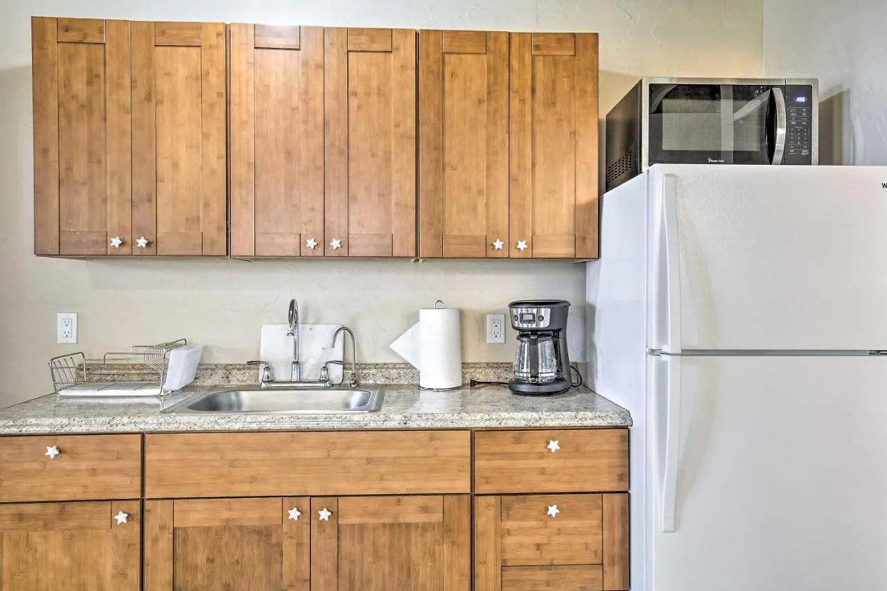 Cozy Kailua-Kona Escape Near Pristine Beaches 0*,