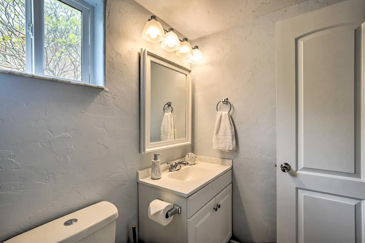 Cozy Kailua-Kona Escape Near Pristine Beaches Apartmán