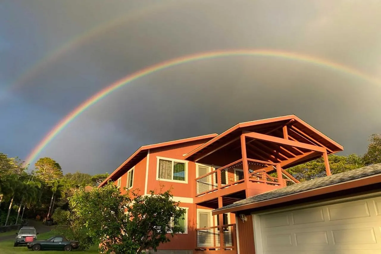 Cozy Kailua-Kona Escape Near Pristine Beaches